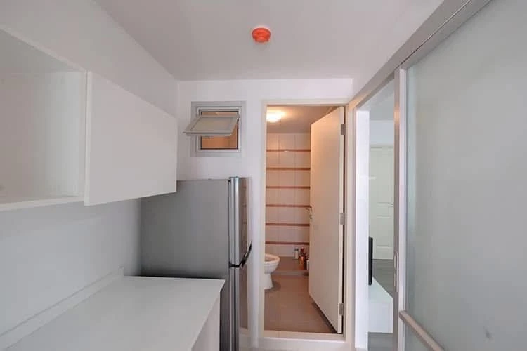 For rent dcondo Campus Resort Rangsit, 5th floor, garden view, partitioned room, fully furnished, nice to live in, book now, don't miss out.