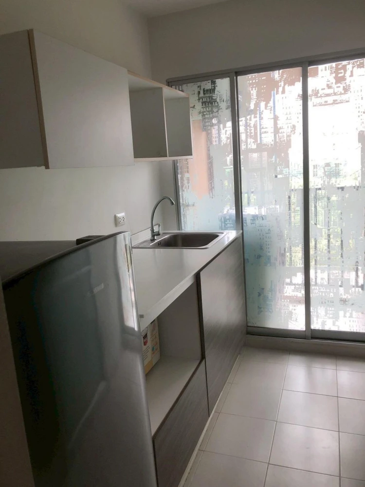 For rent: dcondo Campus Resort Rangsit, 6th floor, separate room, fully furnished, ready to move in, reserve now.