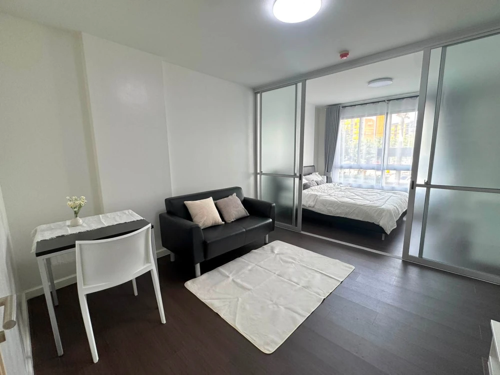For rent: dcondo Campus Resort Rangsit. Nice room in a great location with high-quality built-in furniture. Book now!