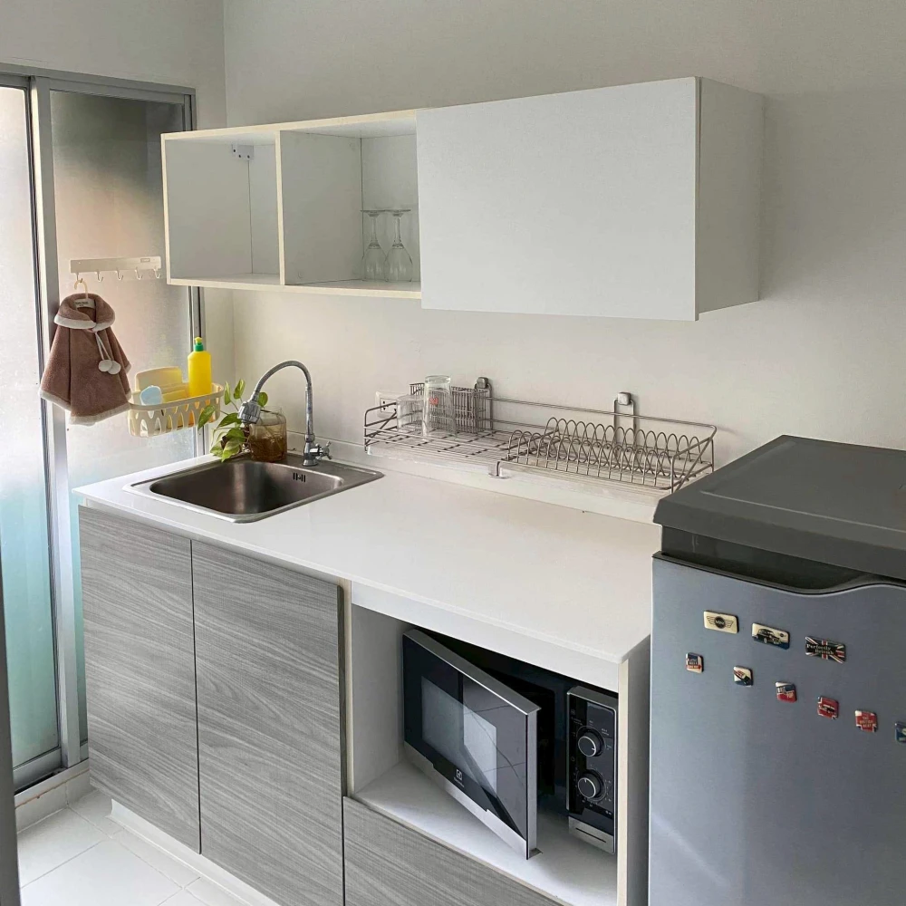 For rent: dcondo Campus Resort Rangsit, fully furnished unit, ready to move in immediately. Book now!