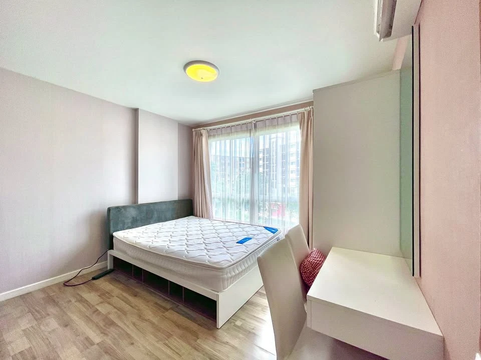 For rent: Dcondo Campus Resort Rangsit Phase 2, wide-angle room, garden view, fully furnished, ready to move in.
