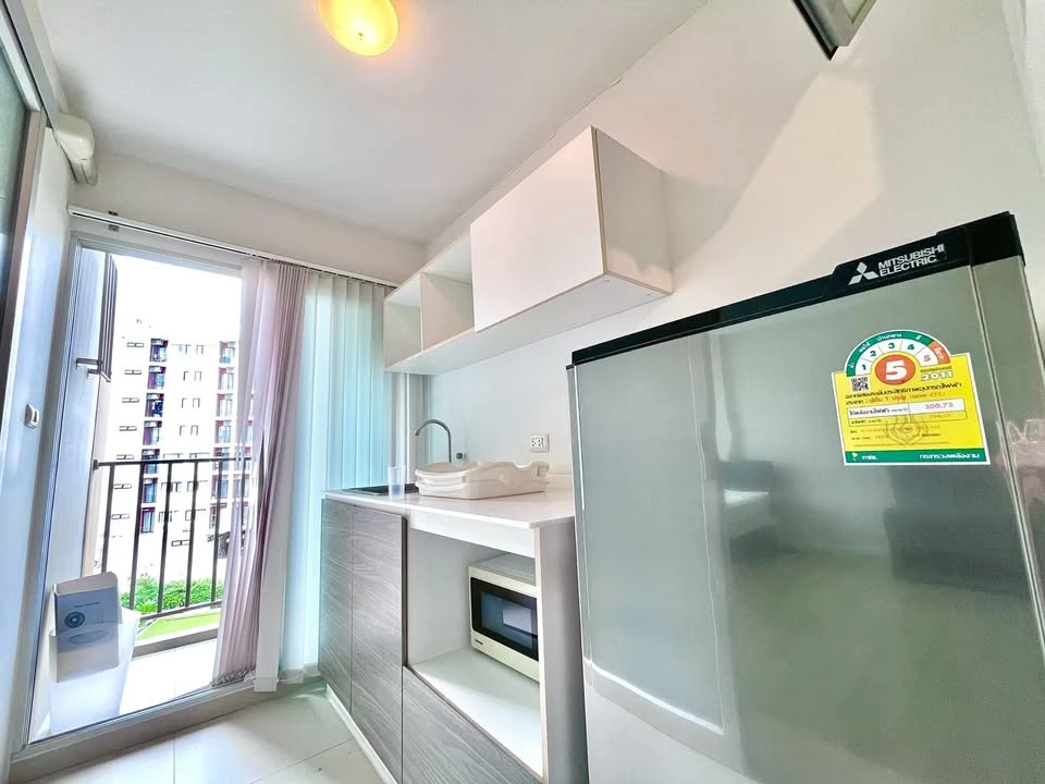 For rent: Dcondo Campus Resort Rangsit Phase 2, wide-angle room, garden view, fully furnished, ready to move in.
