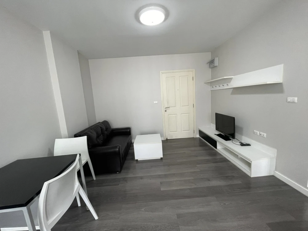 For rent: DCondo Campus Resort Rangsit Phase 1, front end, close to the road, fully furnished, double spring mattress to reduce back pain, don't miss