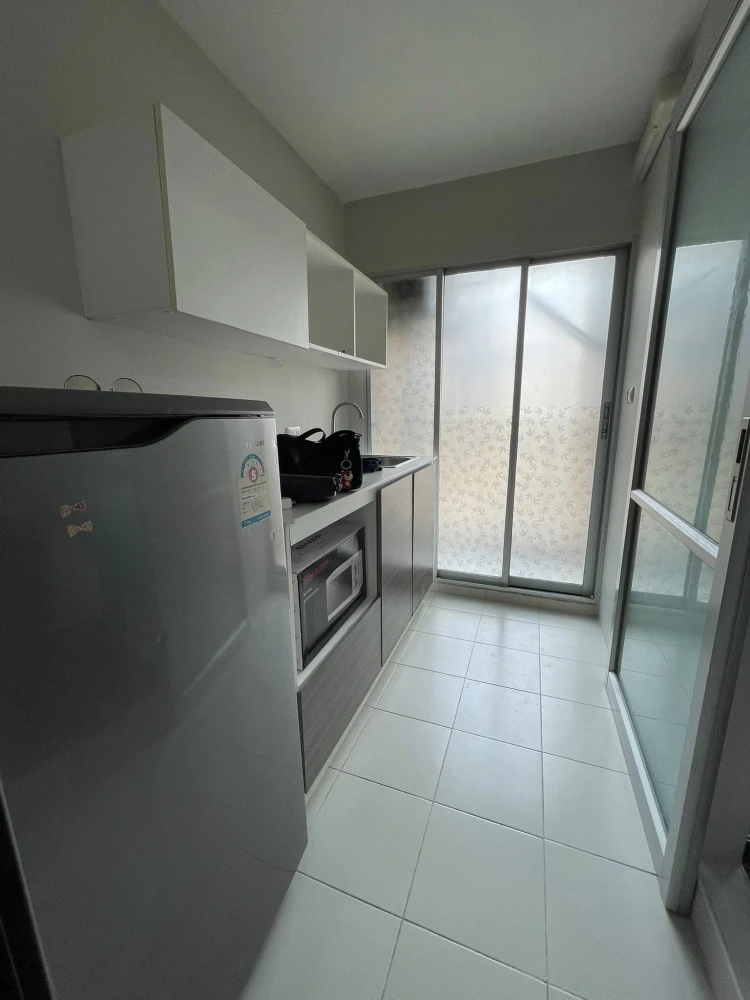 For rent: DCondo Campus Resort Rangsit Phase 1, front end, close to the road, fully furnished, double spring mattress to reduce back pain, don't miss