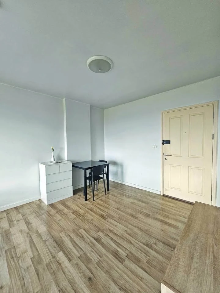 Dcondo Campus Rangsit Phase 2, 8th floor, for rent. Fully furnished. First come, first served.