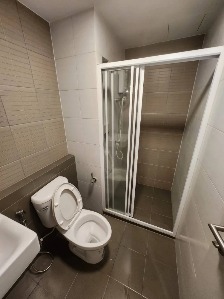 For rent dcondo Hideaway Rangsit, 2nd floor, fully furnished room, nice to live in, book now, don't miss out, hurry!