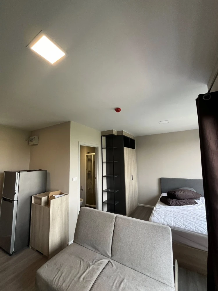 For rent: dcondo Hideaway Rangsit, 5th floor, corner unit, fully furnished. Book now! Don't miss out!