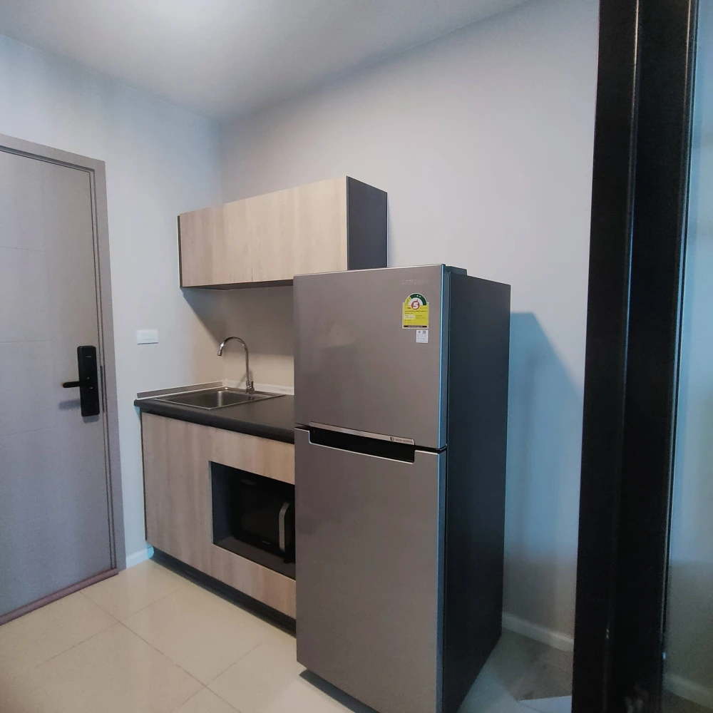 For rent: dcondo Hideaway Rangsit, 7th floor, fully furnished, ready to move in. Book now!