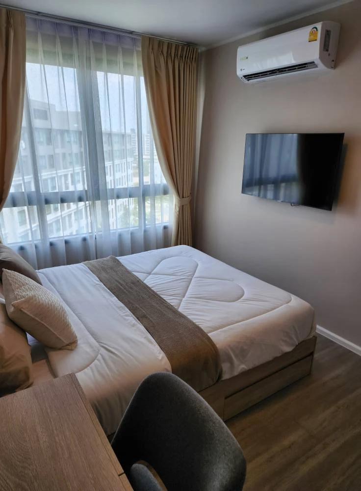 For rent DCONDO HIDEAWAY RANGSIT, good view, high privacy, not next to the garbage room, fully furnished room, don't miss it.