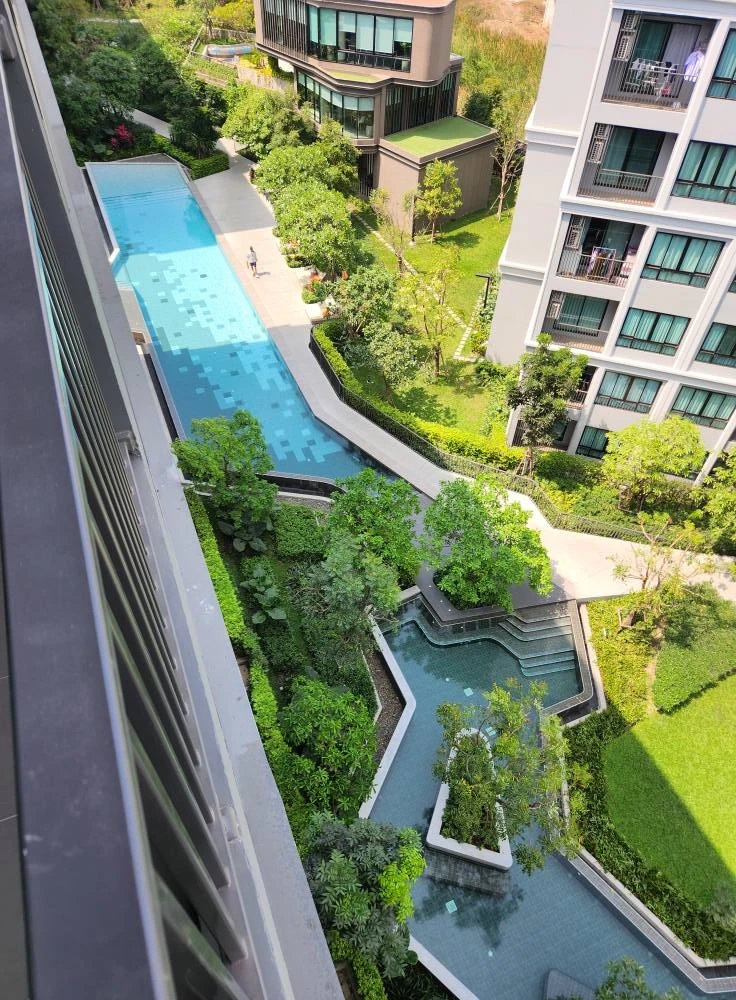 For rent DCONDO HIDEAWAY RANGSIT, good view, high privacy, not next to the garbage room, fully furnished room, don't miss it.