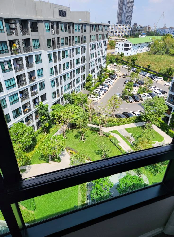 For rent DCONDO HIDEAWAY RANGSIT, good view, high privacy, not next to the garbage room, fully furnished room, don't miss it.