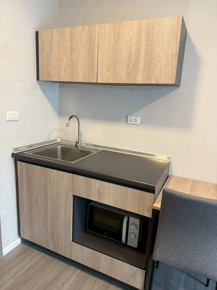 For rent dcondo Hideaway Rangsit, a nice room, comes with complete furniture and electrical appliances. Book now.