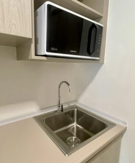 For rent dcondo hype rangsit 2nd floor, has a walk-in close, fully furnished room, ready to move in, reserve now, urgently.