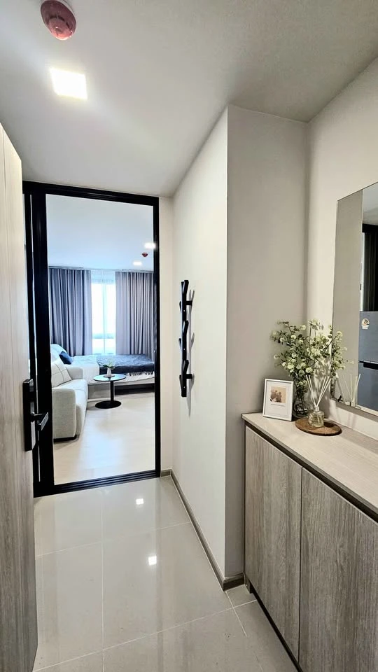 For rent: dcondo hype rangsit, 3rd floor, exterior view, beautiful room, fully furnished, ready to move in. Book now!