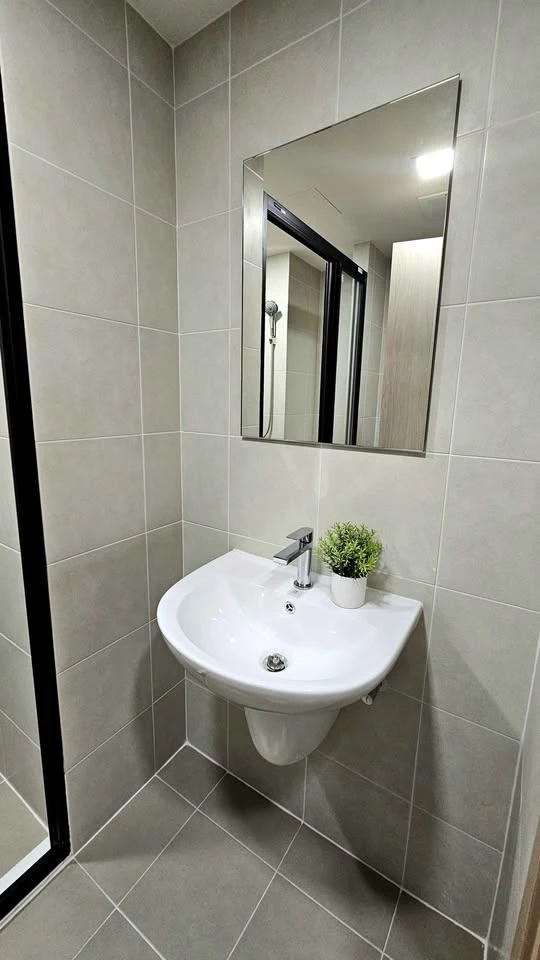 For rent: dcondo hype rangsit, 3rd floor, exterior view, beautiful room, fully furnished, ready to move in. Book now!