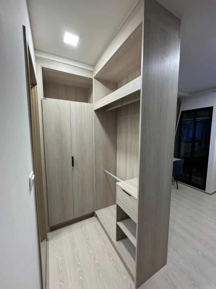 For rent: dcondo hype rangsit, 4th floor, fully furnished room, nice to live in. If interested, hurry and reserve.