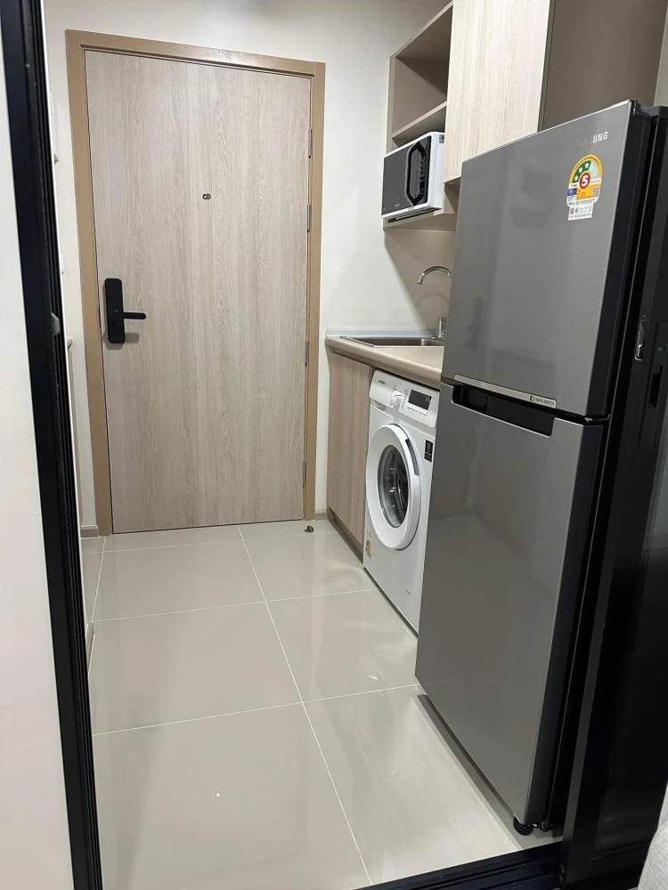 For rent dcondo hype rangsit 5th floor comes with complete decorations. Book now, don't miss it.