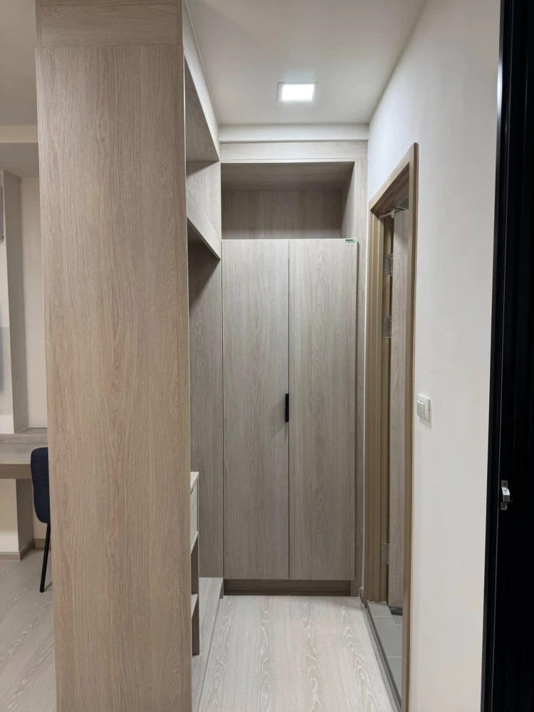 For rent: dcondo hype rangsit, 5th floor, comes with furniture and appliances. Reserve now, don't miss out, hurry!