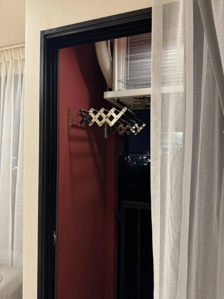 For rent: dcondo hype rangsit, 5th floor, comes with furniture and appliances. Reserve now, don't miss out, hurry!