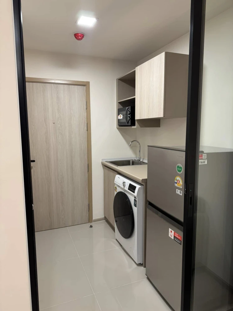 For rent: dcondo hype rangsit, 5th floor, comes with furniture and appliances. Reserve now, don't miss out, hurry!