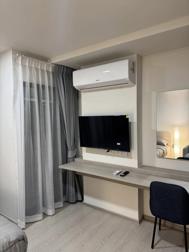 For rent: dcondo hype rangsit, 5th floor, comes with furniture and appliances. Reserve now, don't miss out, hurry!