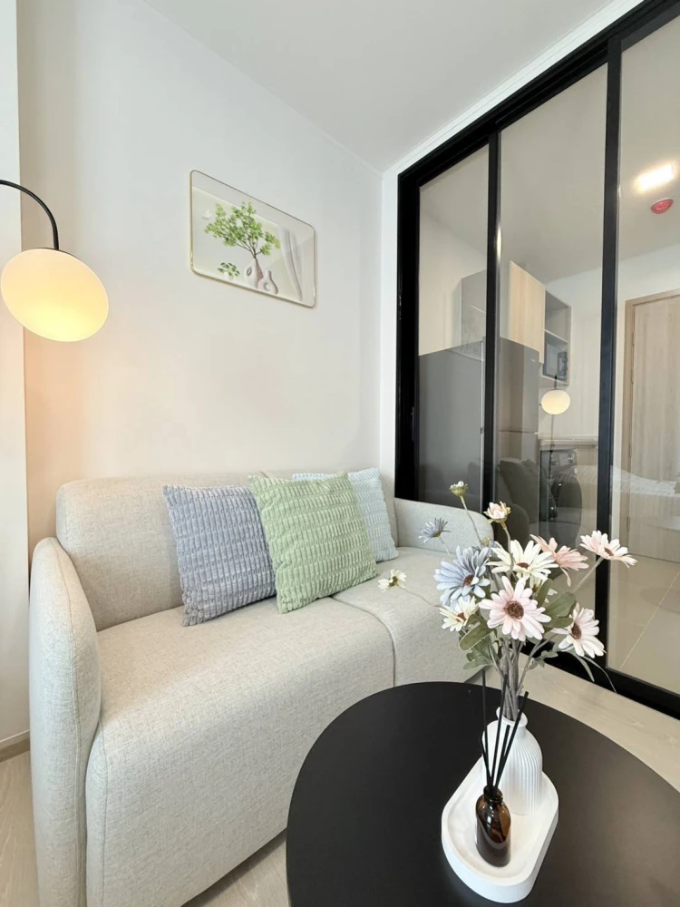 For rent: dcondo hype rangsit, 8th floor, exterior view, fully furnished, very livable. Book now!