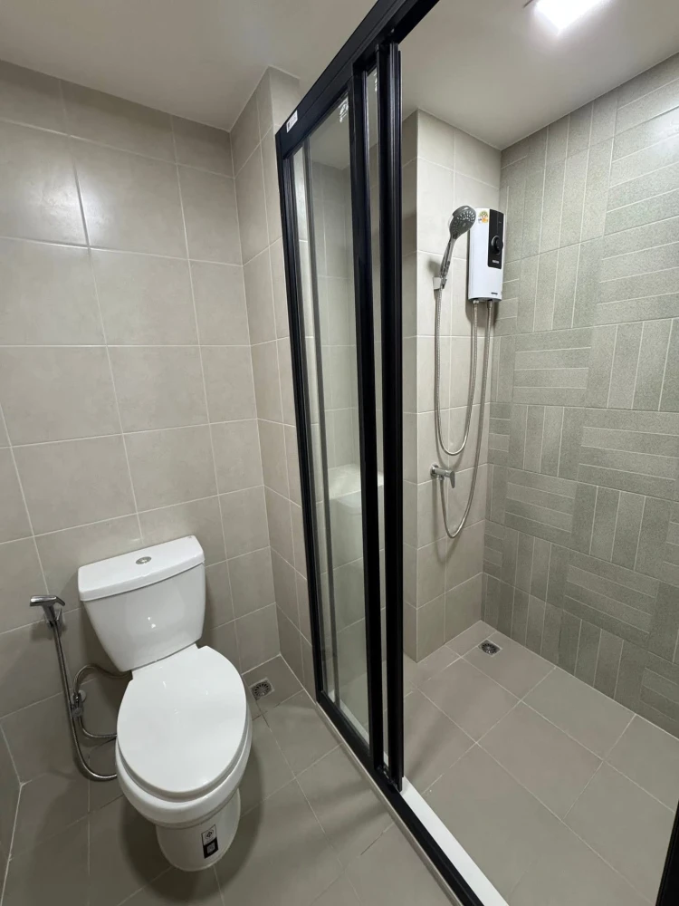 For rent dcondo hype rangsit 8th floor, nice room, comes with complete decorations, hurry and book now.