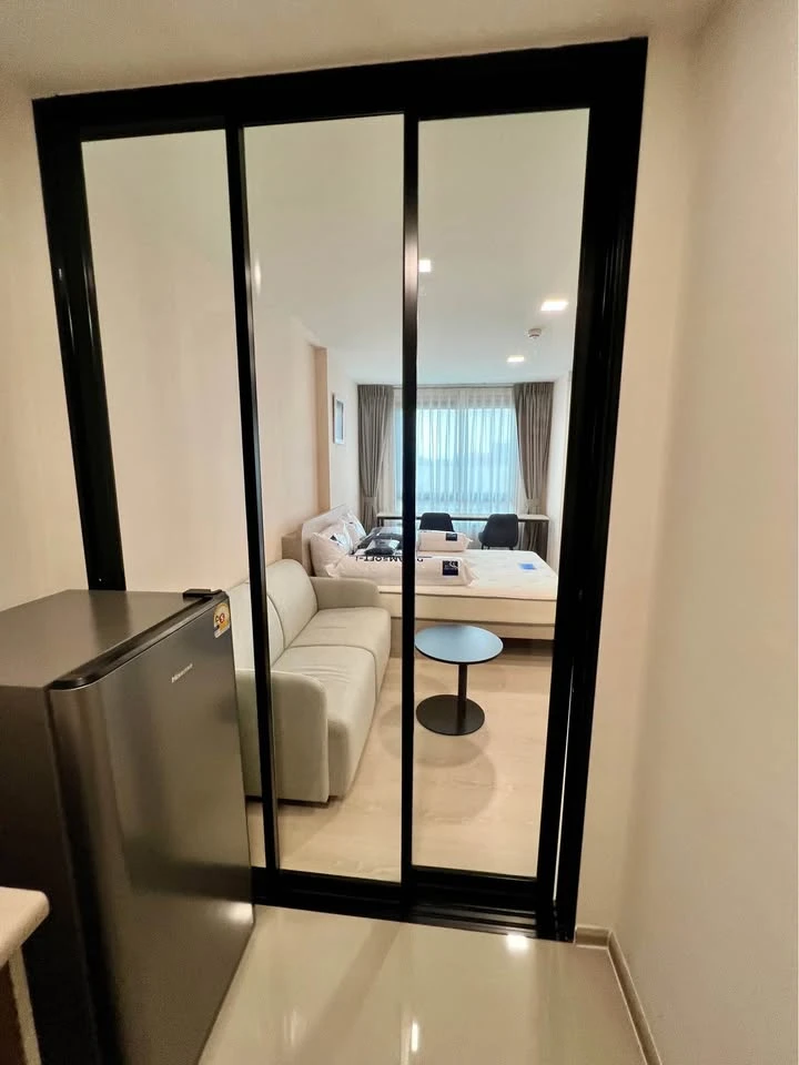 For rent: dcondo Hype Rangsit, Studio room with full set of furniture, just bring your own luggage and move in.