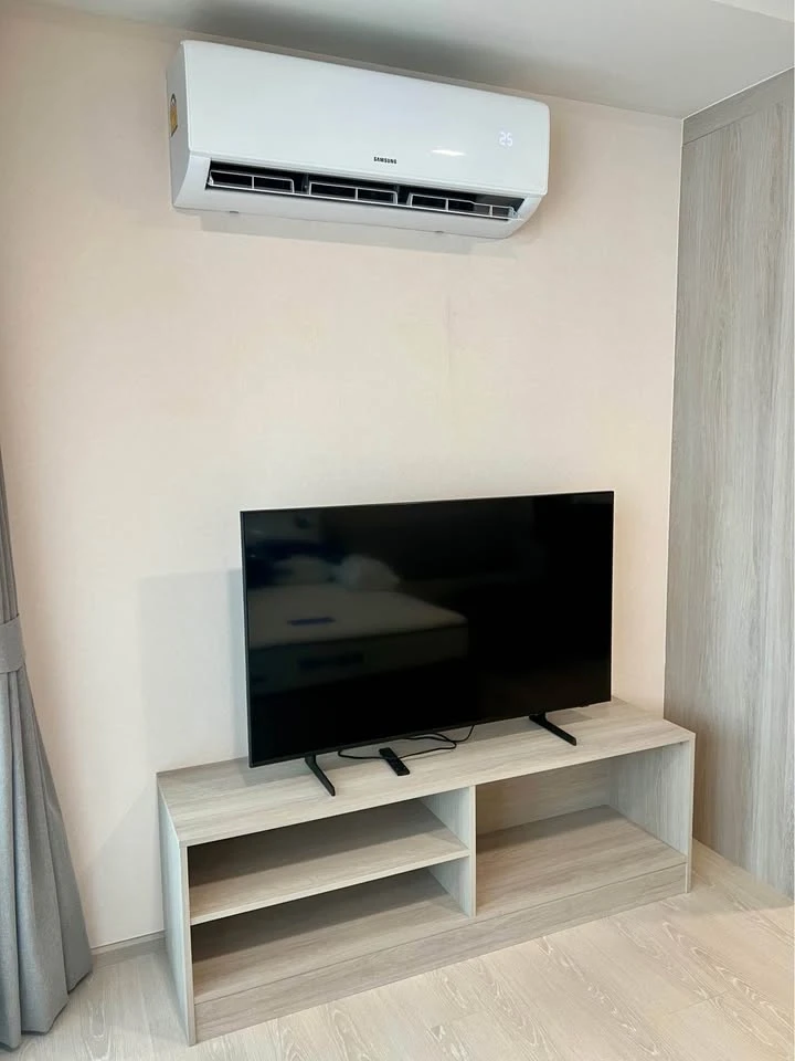 For rent: dcondo Hype Rangsit, Studio room with full set of furniture, just bring your own luggage and move in.