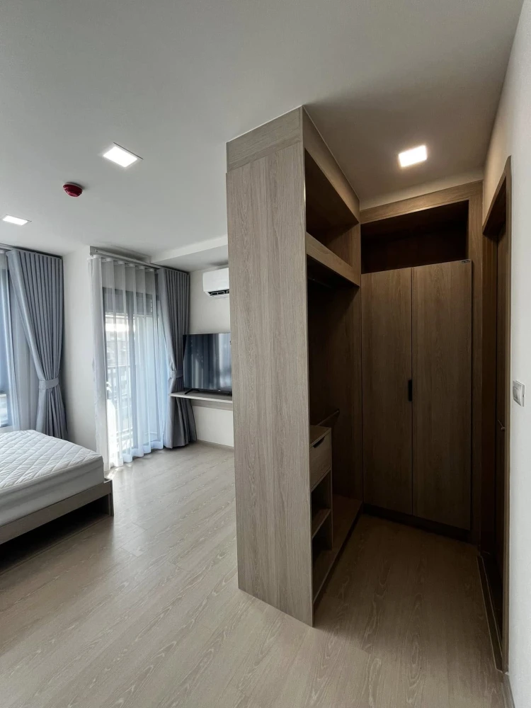 For rent: Dcondo Hype Rangsit, ready to move in, complete facilities, affordable price, book now.