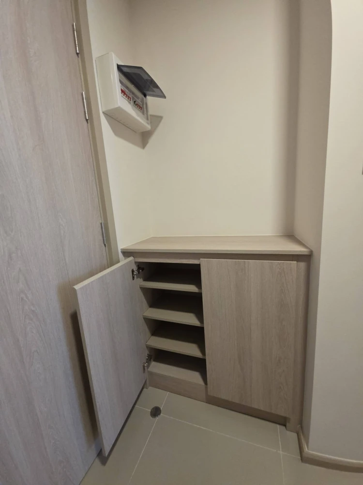 For rent: dcondo Shine Rangsit, 2nd floor, fully furnished. Book now!