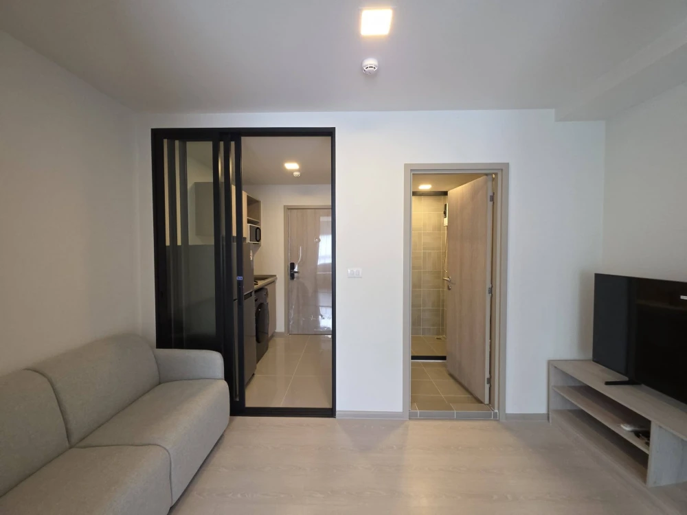 For rent: dcondo Shine Rangsit, 2nd floor, fully furnished. Book now!