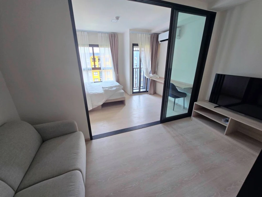 For rent: dcondo Shine Rangsit, 2nd floor. Nice, fully furnished unit. Book now! Don't miss out!