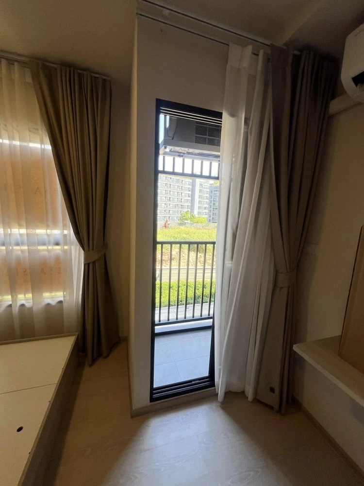 For rent dcondo shine rangsit 3rd floor, fully furnished room, ready to move in, if interested, hurry and reserve now, don't wait.