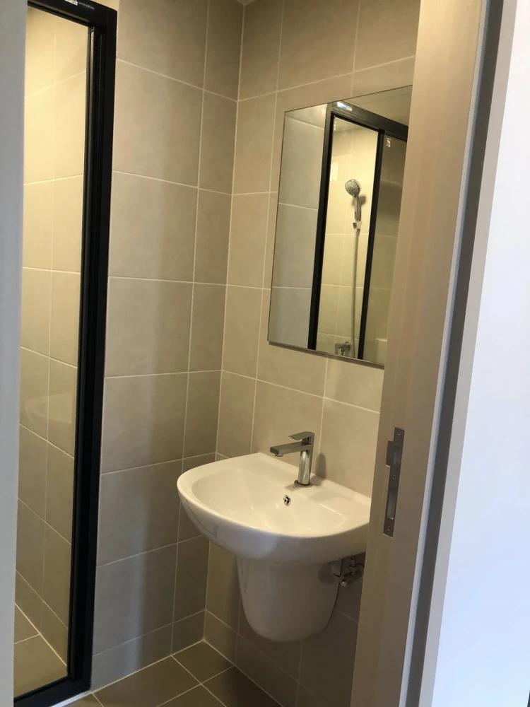 For rent: dcondo Shine Rangsit, 5th floor, fully furnished and ready to move in. Book now! Don't miss out!