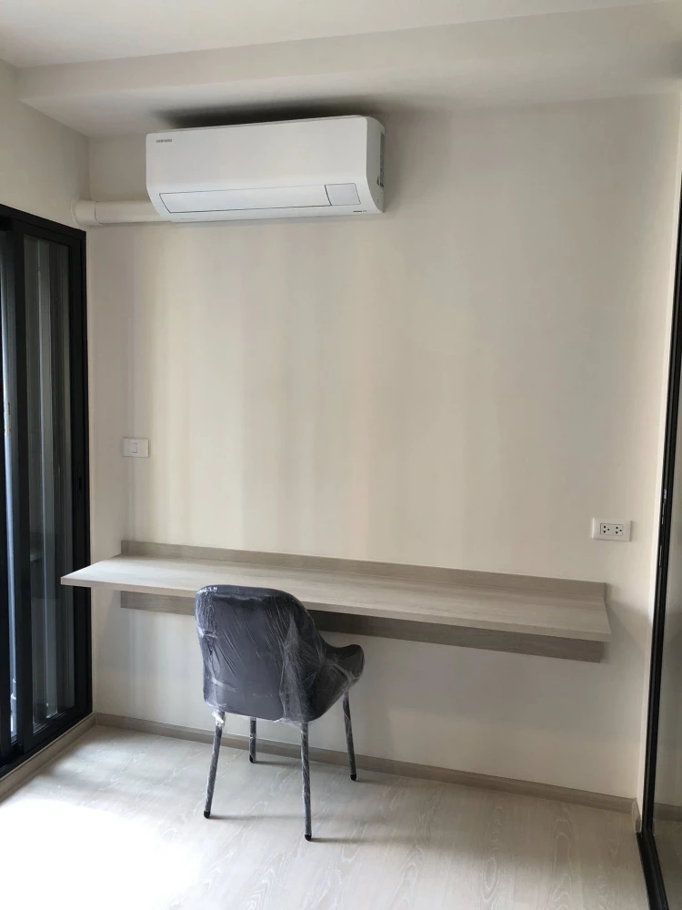 For rent: dcondo Shine Rangsit, 5th floor, fully furnished and ready to move in. Book now! Don't miss out!