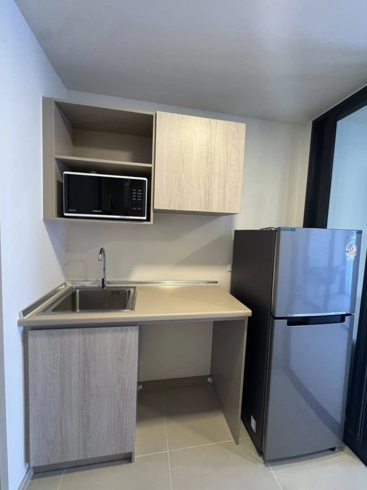 For rent: dcondo shine rangsit, 6th floor, swimming pool view, fully furnished, nice to live in, reserve now, hurry!