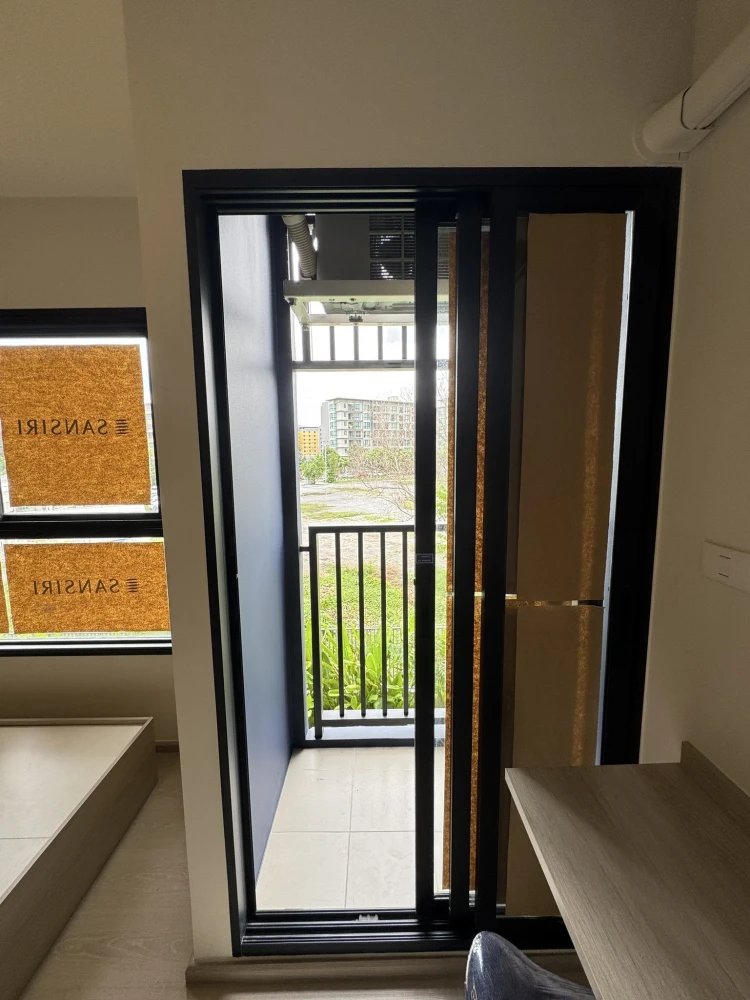 For rent dcondo shine rangsit comes with furniture and electrical appliances. If interested, hurry and book now. Don't miss out.
