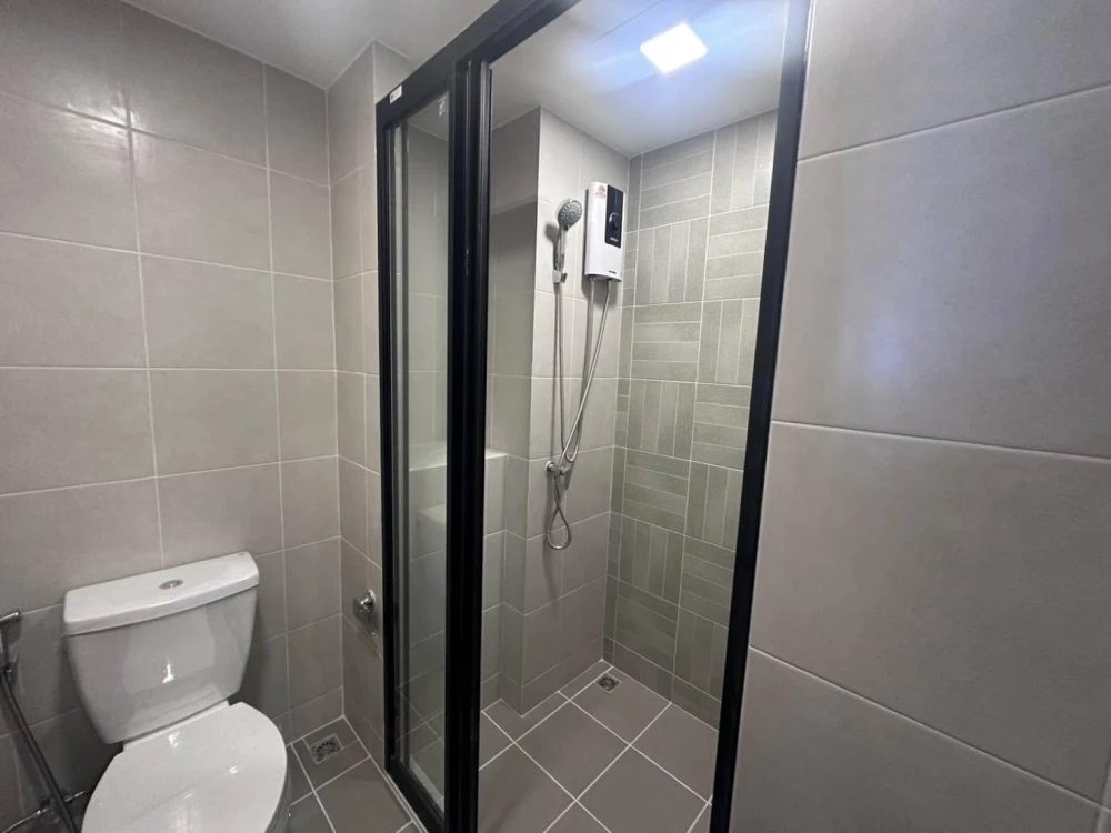 For rent: dcondo Shine Rangsit, well-separated rooms, great value, you'll regret it if you don't reserve.
