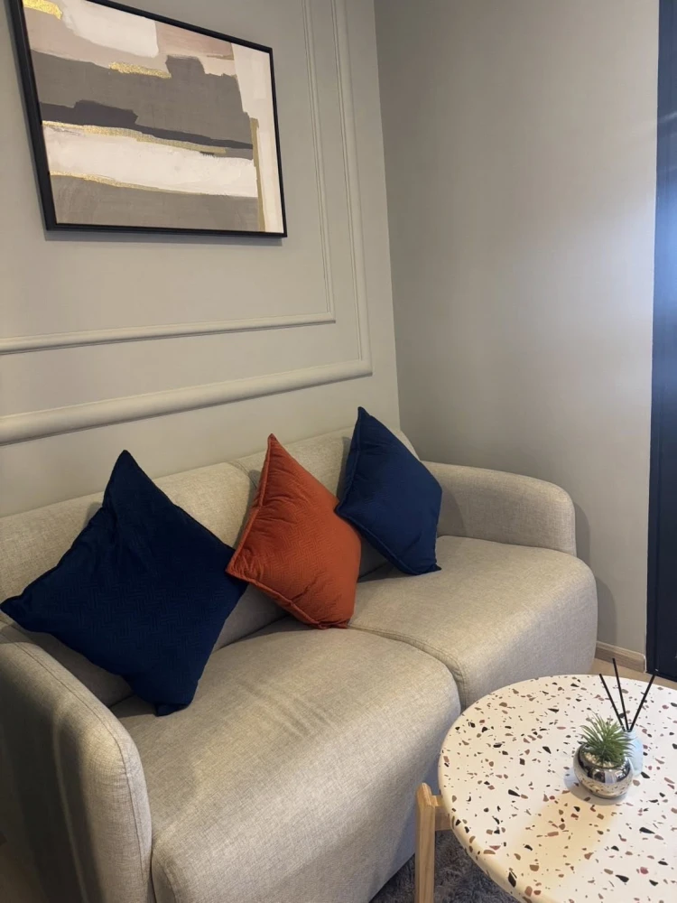 For rent: dCondo Shine Rangsit, a lovely room with a swimming pool view, fully furnished, super cool. Reserve now, don't miss out!