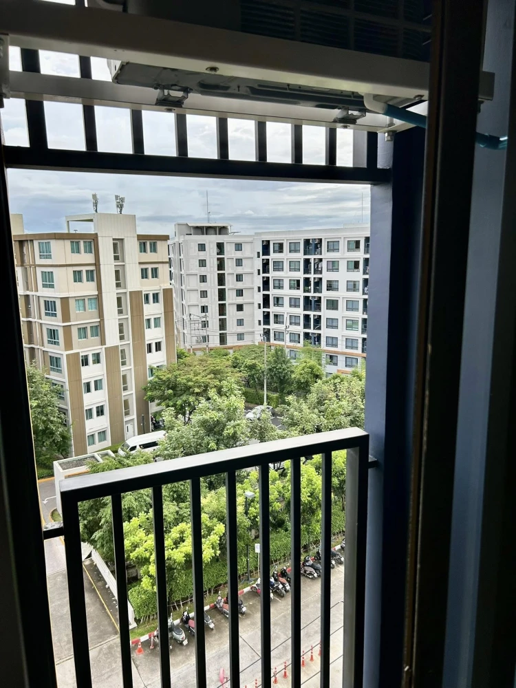 For rent: dcondo Shine Rangsit. Nice room, fully furnished with appliances. Book now! Don't miss out!