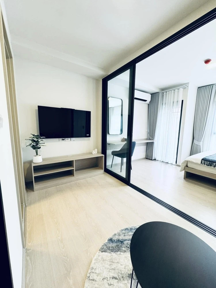 For rent: dcondo shine rangsit, fully furnished room, nice to live in, just bring your bag, don't miss it.
