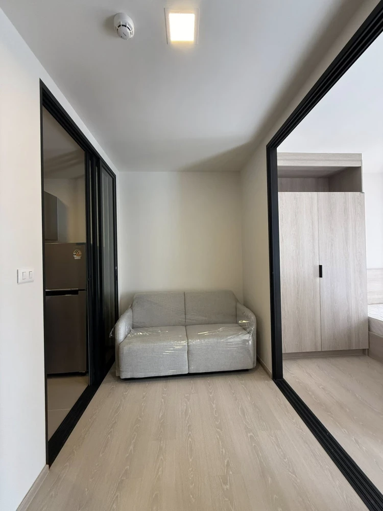 For rent: dcondo shine Rangsit, ready to move in, comes with a special price, convenient and complete here, just bring your belongings and move in.
