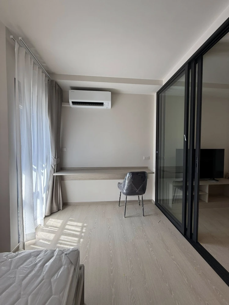 For rent: dcondo shine Rangsit, ready to move in, comes with a special price, convenient and complete here, just bring your belongings and move in.