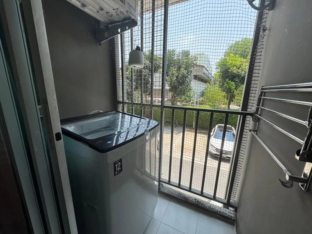 For rent: Dcondo Sukhumvit 109, 2nd floor, corner room, partitioned room, fully furnished. Interested? Book now. Don't miss out.