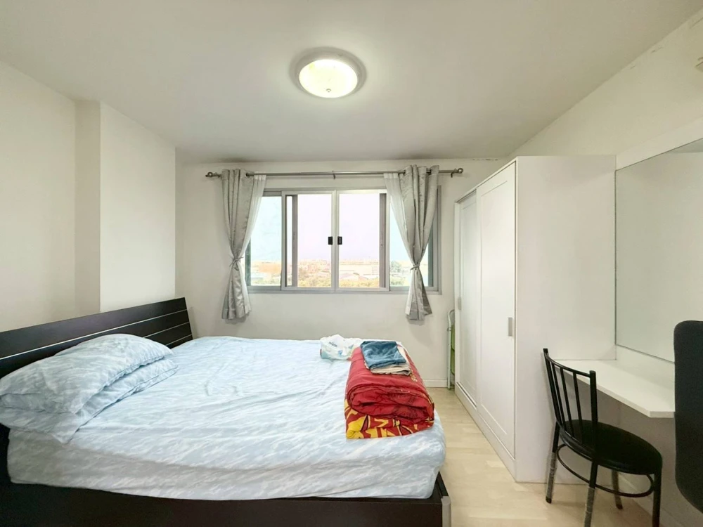 For rent: Dcondo Ramintra, corner room with privacy, affordable price. Don't miss it!