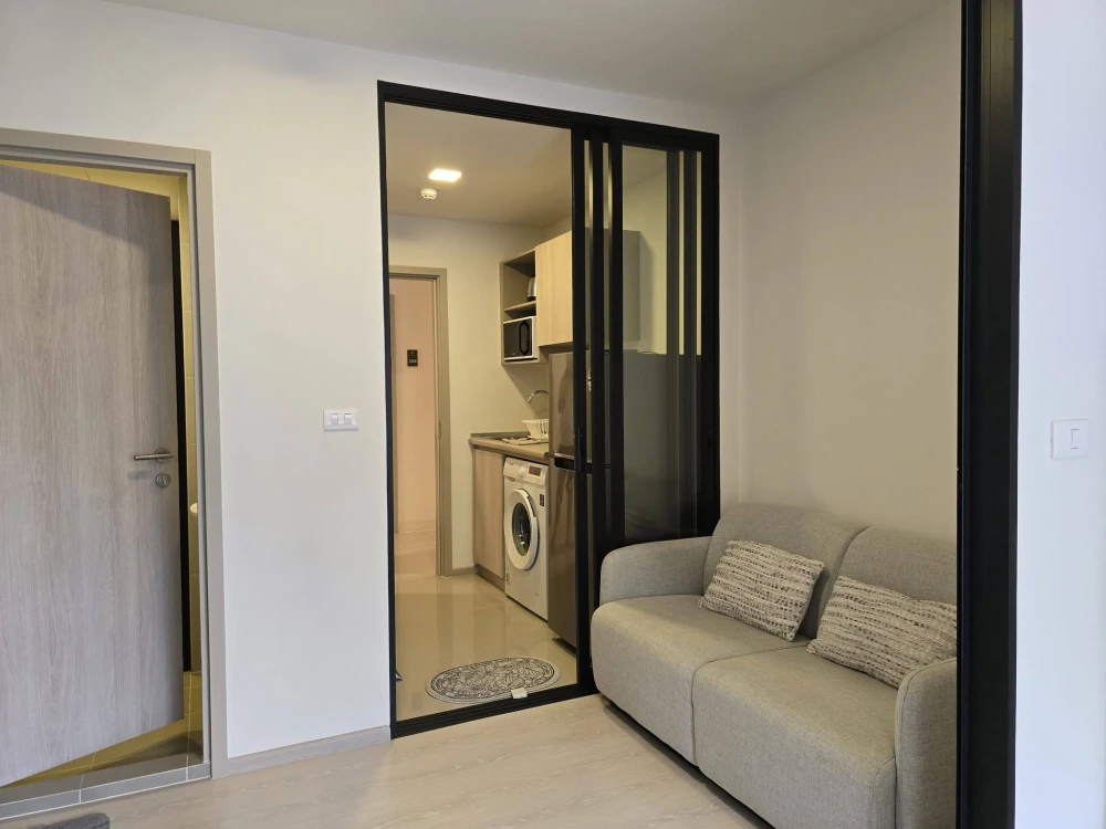 Dcondoshine Rangsit condo for rent. Rooms are partitioned into separate areas and fully furnished. Book yours today!