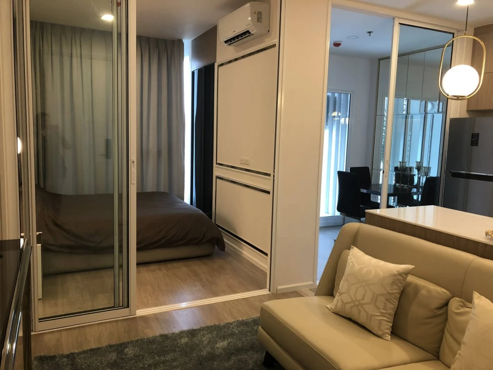 For rent: De Lapis Charan 81, 19th floor, nice room, fully furnished, reserve now, don't miss out!