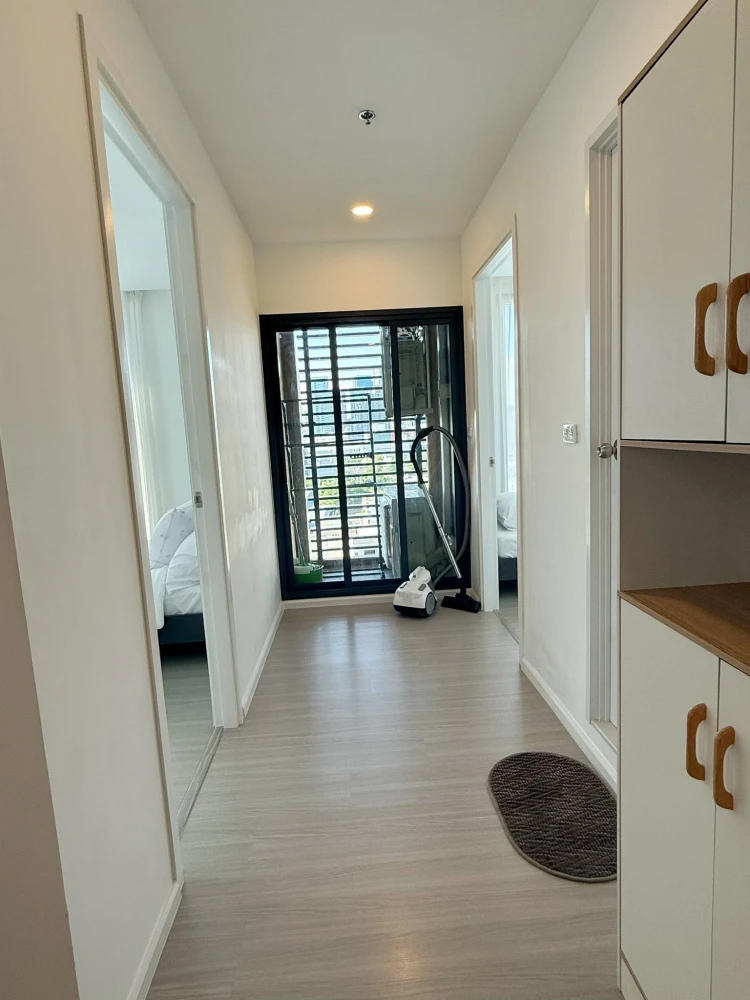 For rent: Denim Jatujak, 2 bedrooms, Chatuchak Park view, bright and airy, good ventilation, ready to move in.