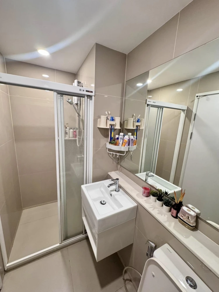 For rent DENIM JATUJAK 11th floor, nice room, fully furnished, book now, hurry!